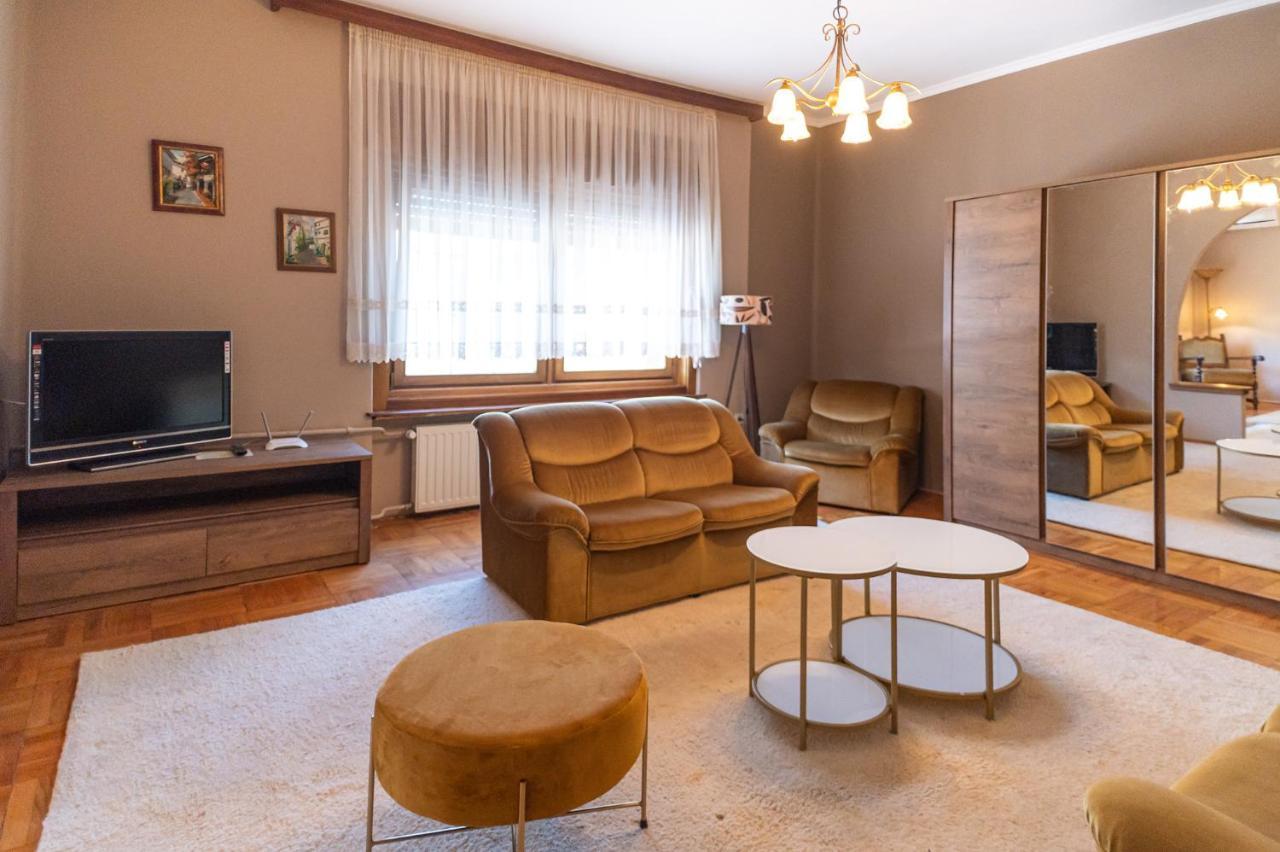 קסזטלי Pelsoart Apartments מראה חיצוני תמונה